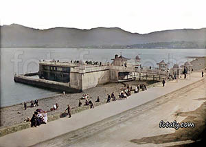 An old Warrenpoint photo that has been restored, colourised and HD enhanced of the swimming baths, promenade and Carlingford lough.