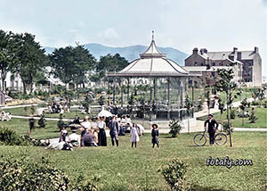 A early 1900s photo that has been restroed, HD enhanced and colourised of the bandstand situated in Warrenpoint public park.